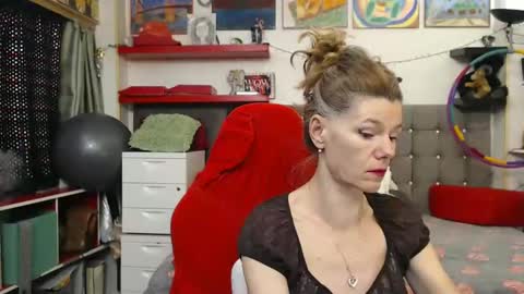 kelly online show from January 2025 06:16:02 PM