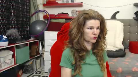 kelly online show from January 2025 07:07:02 PM