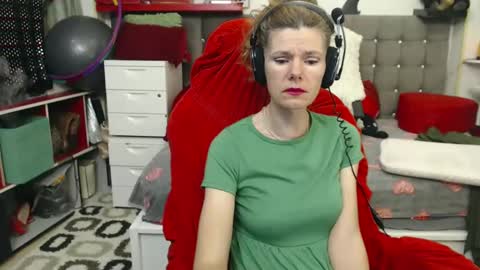 kelly online show from January 2025 11:36:02 PM