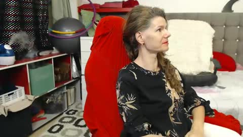 kelly online show from February 2025 03:34:02 AM