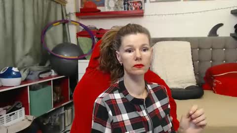 kelly online show from March 2025 09:53:01 PM