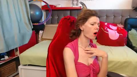 kelly online show from October 2025 10:08:02 AM