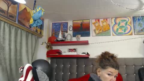 kelly online show from February 2026 10:38:02 PM