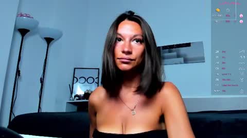 Snapshot of kellysmits chatting on June 2026 05:02:02 PM kellysmits online show from June 2026 05:02:02 PM