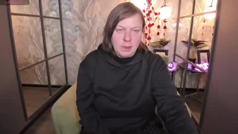 Kelly online show from February 2025 01:27:01 PM