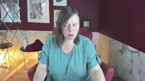 Kelly online show from September 2025 05:22:02 AM