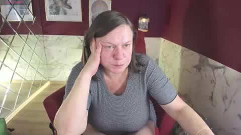 Kelly online show from October 2025 07:05:02 AM