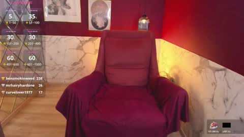 Kelly online show from December 2025 01:32:01 AM