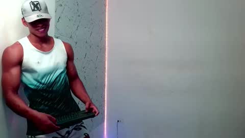 ken__owensx online show from September 2025 04:49:02 AM