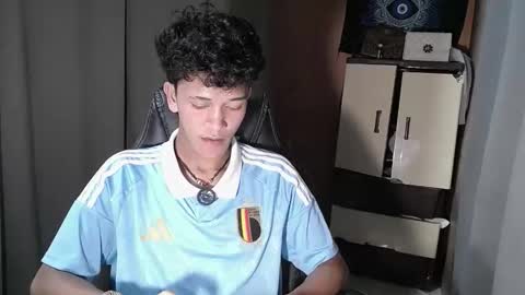 Snapshot of ken_bigcockxx chatting on October 2025 06:41:01 PM Ken online show from October 2025 06:41:01 PM