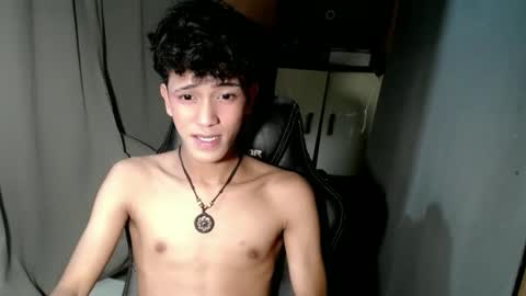 Snapshot of ken_bigcockxx chatting on October 2025 05:57:02 AM Ken online show from October 2025 05:57:02 AM