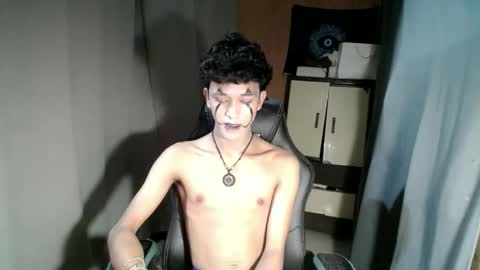 Snapshot of ken_bigcockxx chatting on October 2025 05:58:02 PM Ken online show from October 2025 05:58:02 PM