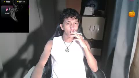 Snapshot of ken_bigcockxx chatting on November 2025 02:40:02 PM Ken online show from November 2025 02:40:02 PM