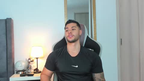 ken_mailik online show from November 2025 11:15:01 PM