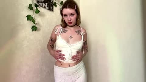 Mia online show from May 2026 12:12:01 PM