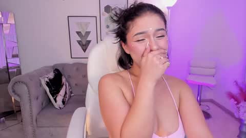 Snapshot of kendaall_jenner chatting on January 2025 03:38:01 AM Kendall Jenner online show from January 2025 03:38:01 AM