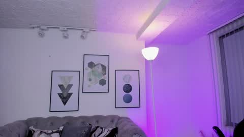 Snapshot of kendaall_jenner chatting on January 2025 08:18:02 AM Kendall Jenner online show from January 2025 08:18:02 AM