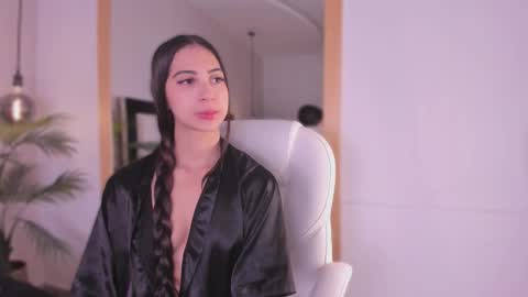    online show from November 2025 12:15:01 PM