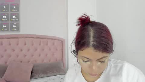 Kendall online show from October 2025 07:05:02 AM