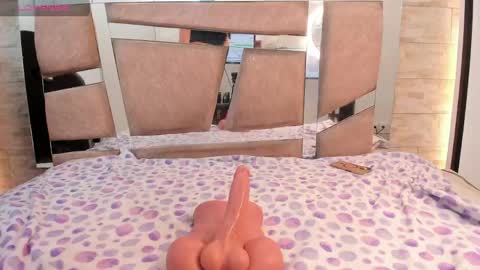 kendall online show from April 2026 12:29:02 PM