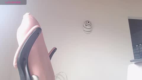 Snapshot of kendall_ros chatting on September 2025 02:55:02 PM kendall ross online show from September 2025 02:55:02 PM