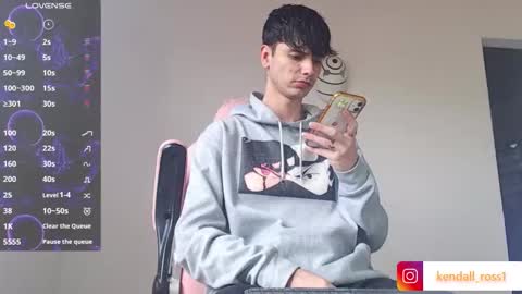 Snapshot of kendall_ros chatting on October 2025 03:25:02 PM kendall ross online show from October 2025 03:25:02 PM