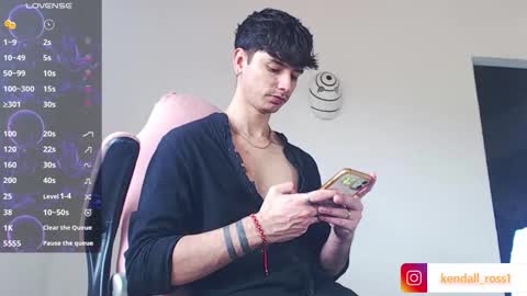 Snapshot of kendall_ros chatting on October 2025 04:09:02 PM kendall ross online show from October 2025 04:09:02 PM