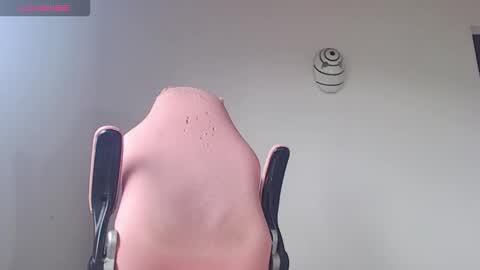 Snapshot of kendall_ros chatting on November 2025 03:12:01 PM kendall ross online show from November 2025 03:12:01 PM