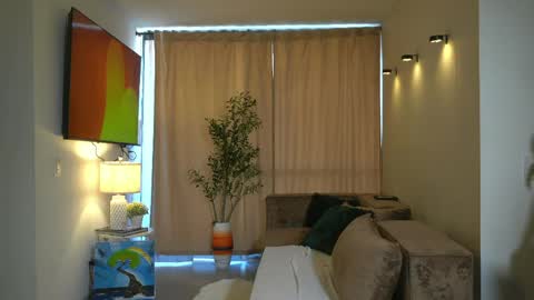 Andrea online show from April 2026 02:44:01 PM