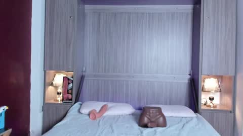 Kendal online show from October 2025 05:05:01 AM