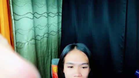 Kendall  online show from December 2025 03:06:01 PM