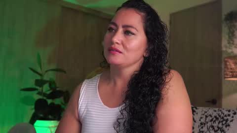 Snapshot of kendally_ chatting on November 2025 02:27:02 PM kendally_ online show from November 2025 02:27:02 PM