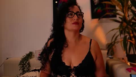 Snapshot of kendally_ chatting on February 2026 12:37:01 PM kendally_ online show from February 2026 12:37:01 PM