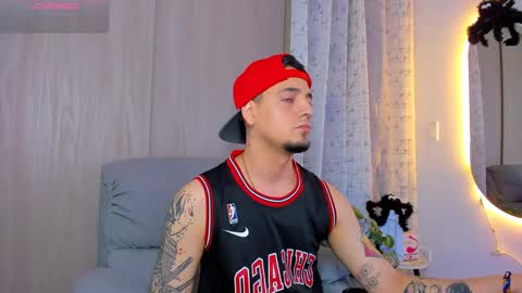 Snapshot of kendel_dimitri chatting on October 2025 12:13:01 AM kendel_dimitri online show from October 2025 12:13:01 AM