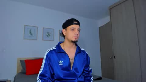 kendel_dimitri online show from December 2025 05:13:01 AM