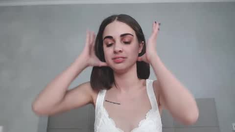 kendi snow online show from February 2025 04:37:01 AM