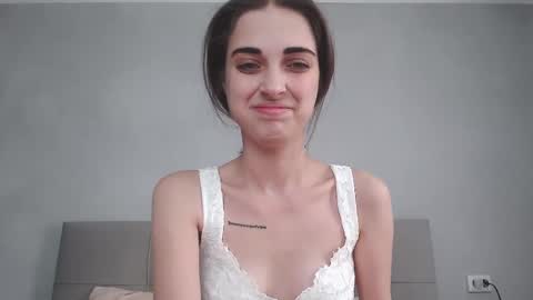 kendi snow online show from February 2025 05:04:01 AM