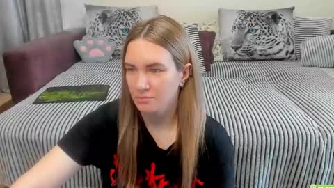 Kendra online show from May 2026 10:50:03 PM