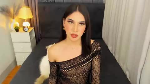 Kendra online show from March 2025 02:01:02 PM