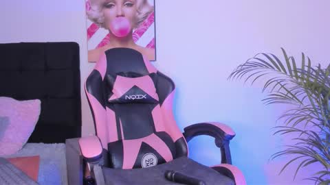  01  online show from October 2025 07:25:02 PM