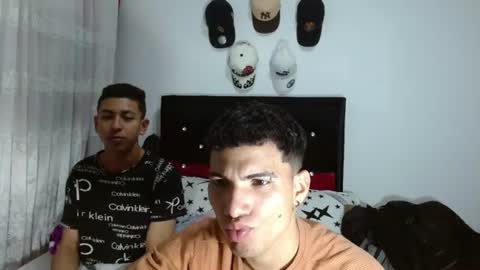 Snapshot of kenny_boys chatting on June 2026 04:04:02 AM ANDRE JIIMZ DZ online show from June 2026 04:04:02 AM