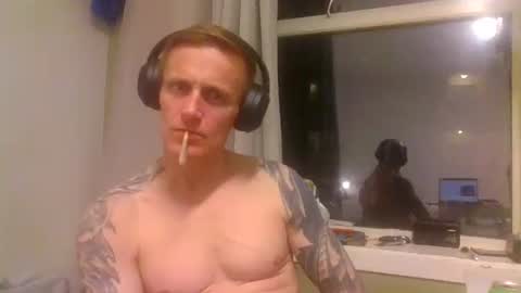 Snapshot of kennyboyk chatting on May 2026 11:44:01 PM kennyboyk online show from May 2026 11:44:01 PM