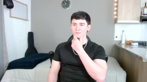 Santiago online show from October 2025 03:40:01 AM