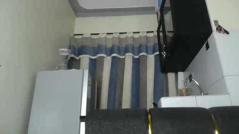 kenyan_pussy online show from September 2025 06:41:02 PM