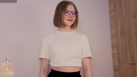 Lisa online show from March 2026 06:25:01 PM