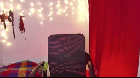 Snapshot of kenziesharik chatting on December 2024 10:38:02 AM Kenzie online show from December 2024 10:38:02 AM