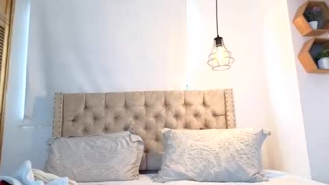 Kery Hillson online show from November 2025 12:27:02 PM