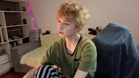 Kessy online show from September 2025 06:52:02 PM