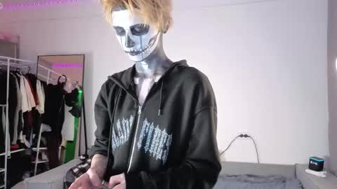 Kessy online show from October 2025 10:44:02 PM