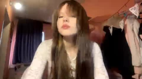 Lina online show from April 2026 09:01:02 AM